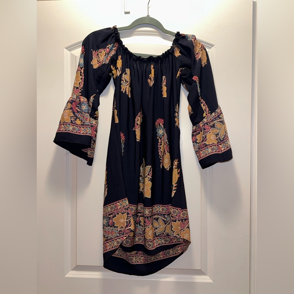 Navy Bohemian off the shoulder dress size small from local boutique - tea n rose